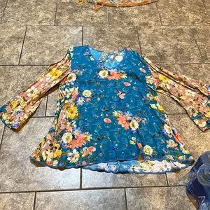 Johnny Was tunic with sleeves that flare on the end